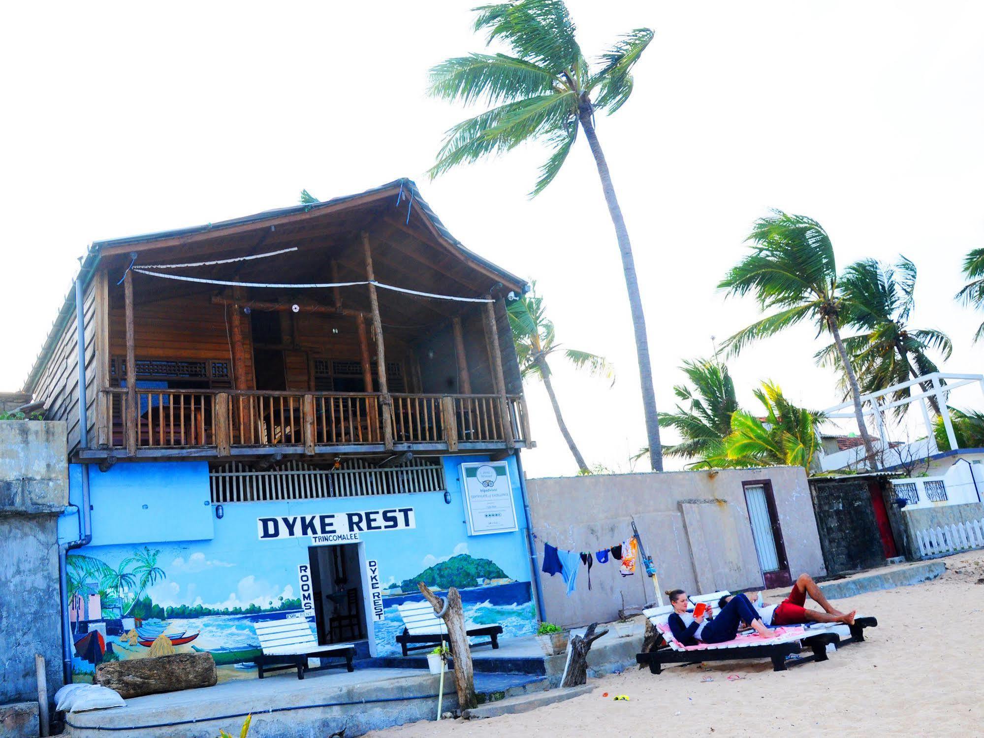 Hotel Dyke Rest Trincomalee Esterno foto